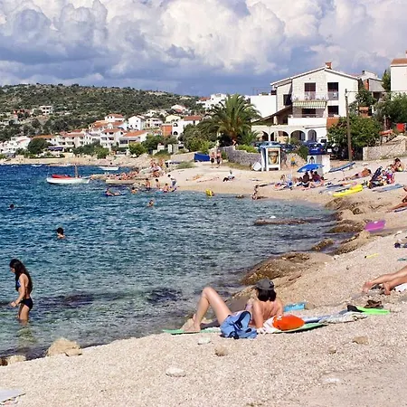 Casa de Férias Seaside House For Families With Children Razanj, Rogoznica - 4260 Rogoznica (Sibenik-Knin)