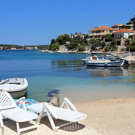 Casa de Férias Seaside House For Families With Children Razanj, Rogoznica - 4260 Rogoznica (Sibenik-Knin)